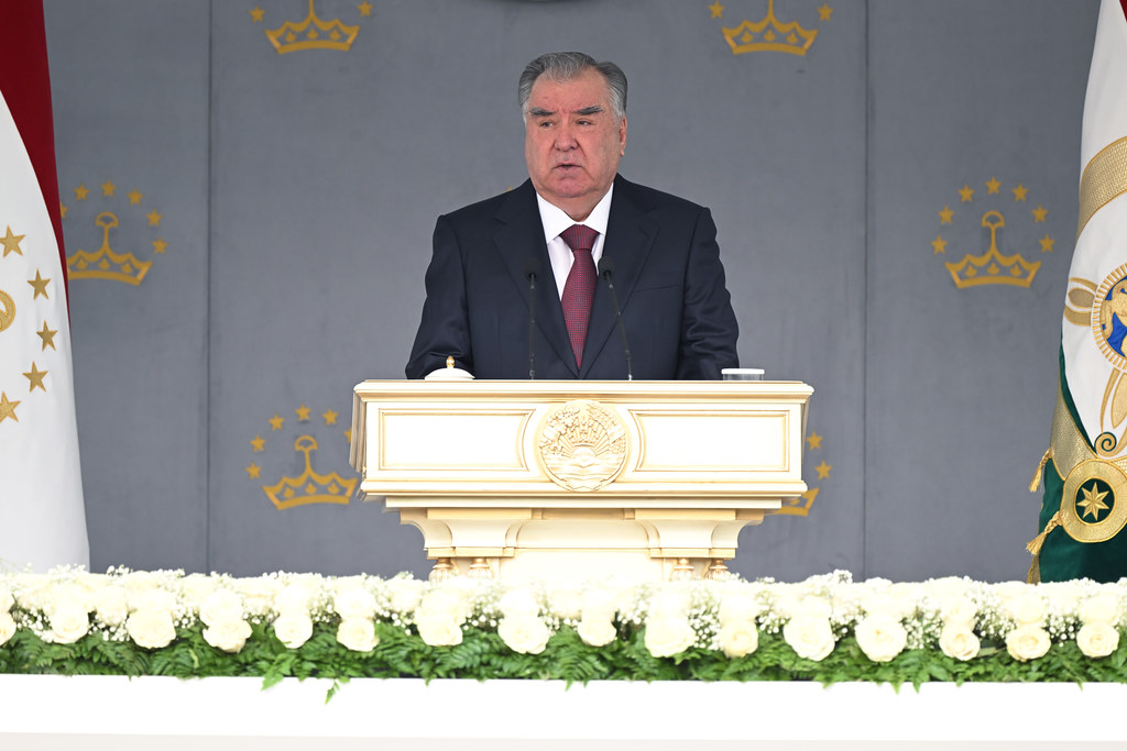 Эмомали Раҳмон — Тожикистон